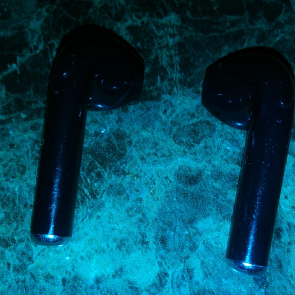 Air pods